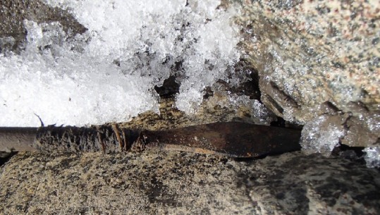 Sekretet e akullit/ Ngrohja globale po zbulon, dhe kërcënon artefaktet arkeologjike (Foto, Video)