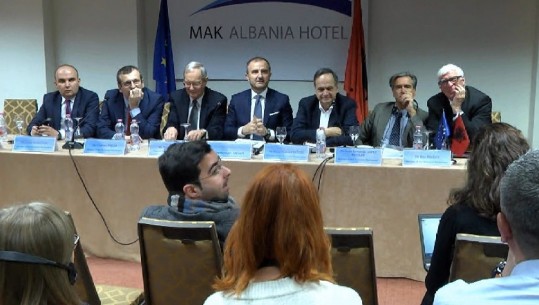 PE mbyll derën e negociatorëve: Zgjidhini vetë problemet, shqiptarët duan BE-në