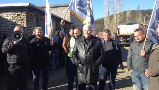 4 muaj pa marrë pagat, minatorët e Fushë-Arrëzit në protestë
