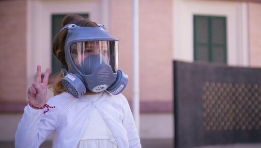  FRPD dhe LRI 'marshim'' me fëmijë kundër përdorimit të gazit lotsjellës në protestë (VIDEO)
