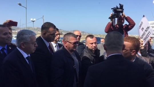 Incidenti në Durrës, Lleshaj: Ishin tre fatkeqë, jo protestues... ithtarë të Haxhi Miletit