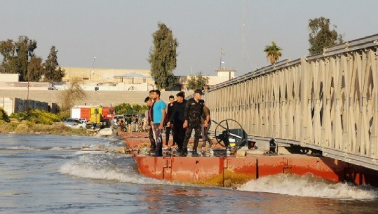 Trageti fundoset në ujrat e lumit Tigris/ 90 persona humbin jetën