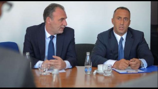 Limaj kundër Haradinaj: Koha të heqim taksën ndaj produkteve serbe