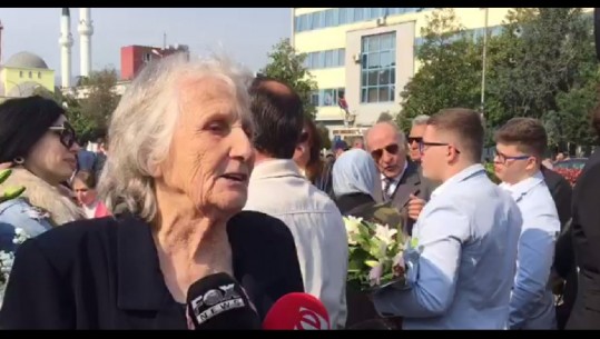 Nëna e dëshmorit të 2 prillit: Tmerrin e Shkodrës as Lufta e Dytë Botërore nuk e ka përjetuar (VIDEO)