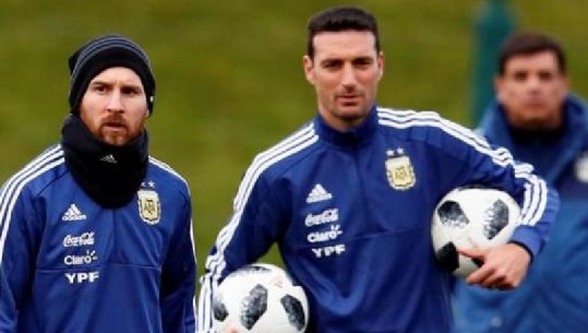 Aksidentohet trajneri i Argjentinës, përfundon me të çara në trup dhe kokë