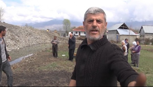Iu bllokuan banesat nga ndërtimi i rrugës së Arbrit, banorët e Bulqizës në protestë