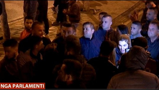 Kryemadhi: Rama ka ngrënë e ka pirë me Vuçiç (VIDEO)