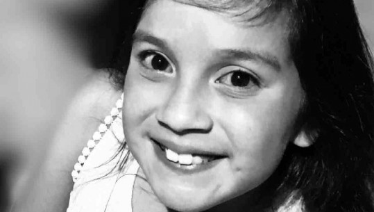 Lau dhëmbët me 'pastën e ndaluar', ndërron jetë 11-vjeçarja 