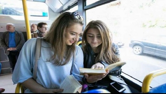 Sot dita ndërkombëtare e librit, çdo pasagjer që lexon në urban udhëton falas