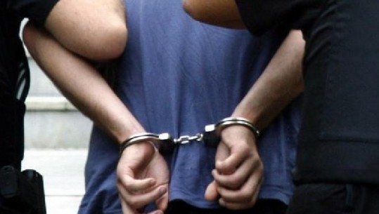 Shkodër/ Ishte dënuar me 5 vite burg, policia arreston shpërndarësin e drogës (EMRI)