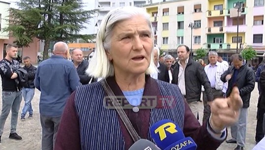 Ndërtimi i HEC-eve në Mirditë, protestuesja: Do blej dinamit me lekët e pensionit dhe do i hedh në erë (VIDEO)