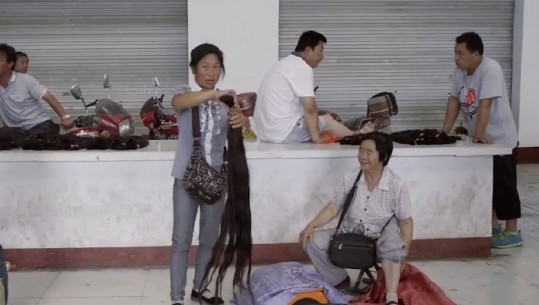Mijëra kilometra flokë udhëtojnë fshehurazi nga Kina në Europë (VIDEO)