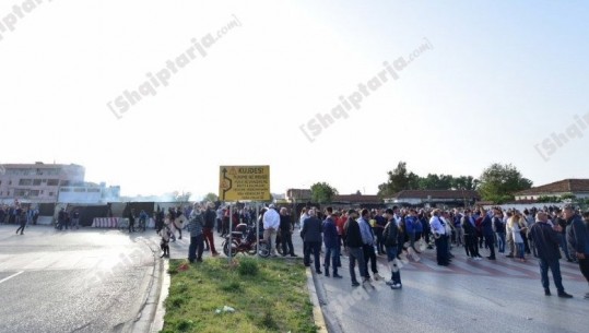  Protesta e opozitës, ja sa qytetarë dolën në rrugë për të bllokuar makinat