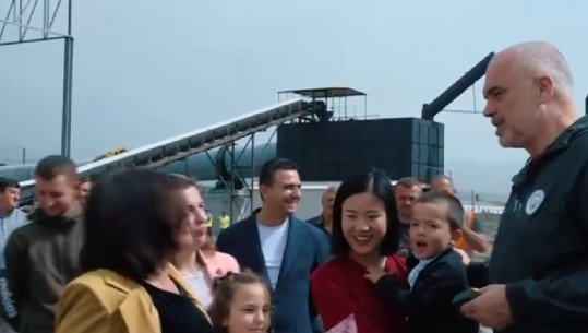'E kupton vjehrrën kur flet?'  Rama batuta me kinezen e martuar me biznesmenin shqiptar (VIDEO)