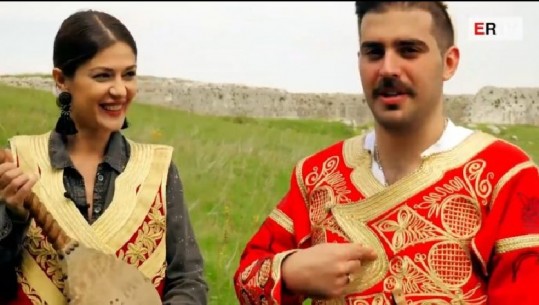 Njihuni me historinë e Kristianit, model frymëzimi për të rinjtë (VIDEO)