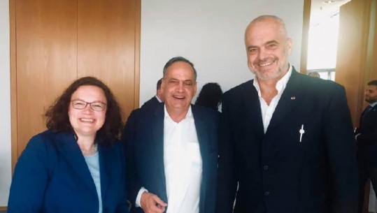 Flenckenstein takon Ramën në Berlin: Pranimi i Shqipërisë në BE qëllim i përbashkët