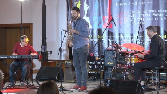 Festivali i Jazz-it Ballkanik në Tiranë, Gent Rushi: Dëgjoni sa më shumë muzikë të mirë (VIDEO)