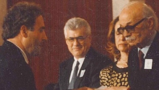  Shkrimtarin Ernesto Sabato kujtoj sot: Në 30 prill 8 vjet më parë mbylli sytë përgjithmonë... 