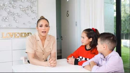 Jennifer Lopez intervistohet nga fëmijët, tregon pëlqimet dhe prapësitë e saj 