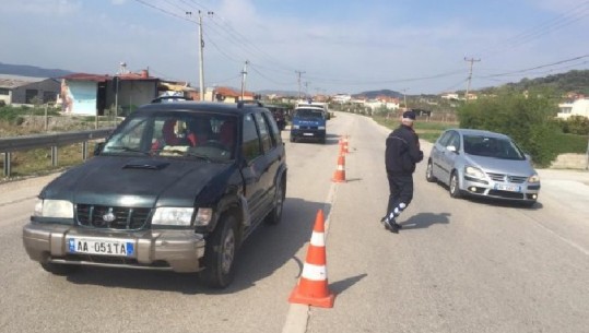 Po kalonte rrugën para shtëpisë, makina përplas për vdekje fëmijën 3-vjeç në Berat