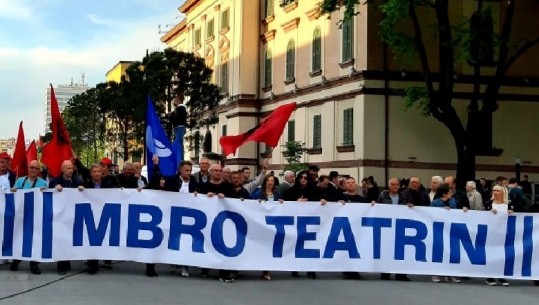 Aleanca për Mbrojtjen e Teatrit në protestën e opozitës