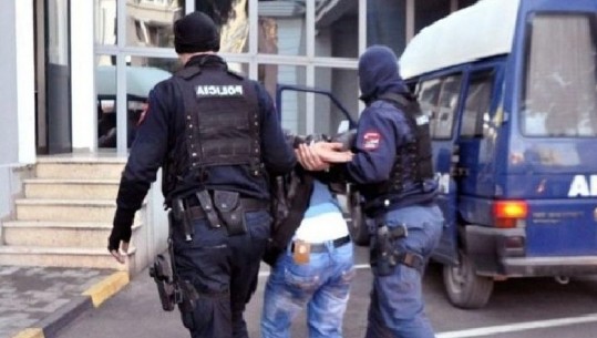 Arrestohet shpërndarësi i kokainës në Elbasan, policia sinjalizohet nga qytetarët