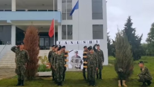 Momente prekëse, Forca Tokësore nderon major Klodian Tanushin