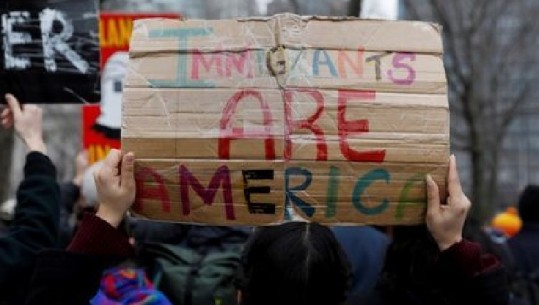 Kërkoi dëbimin e imigrantëve të rinj të braktisur nga familja, Gjykata rrëzon Trump-in