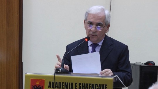 Mbyllet votimi, Skënder Gjinushi zgjidhet kryetar i Akademisë së Shkencave