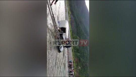 Momenti heroik, si u nxor nga mjeti shoferi i furgonit që ra në lumin Shkumbin