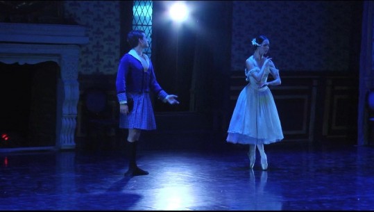Balerinët Adela dhe Anxhelo Muçollari rijetësojnë magjinë e baletit 187-vjeçar,  'La sylphide'