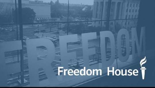 Freedom House: Përkeqësim i lirisë së medies në botë, si është gjendja në Shqipëri?