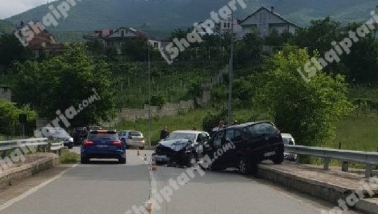 Shkaktoi aksident në Krumë, arrestohet 17-vjeçari që ishte në timonin e 'Golf-it'