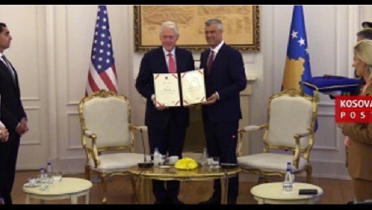 Ish-presidenti Bill Clinton në Kosovë, nderohet me ‘Urdhrin e Lirisë’