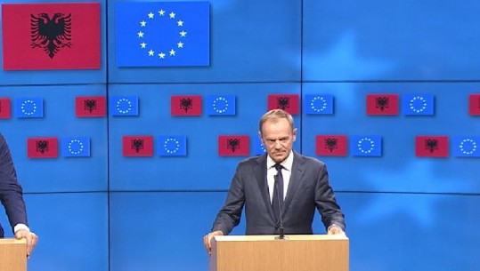 Donald Tusk i bindur për hapjen e negociatave: Të vendosim datën për Shqipërinë dhe Maqedoninë e Veriut