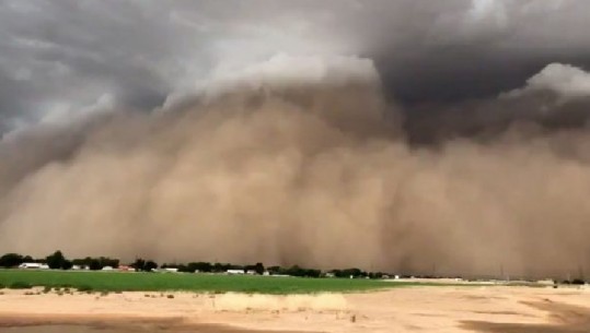 Rikthimi i “Haboob”, pamje dramatike nga stuhia e pluhurit që mbuloi Teksasin  