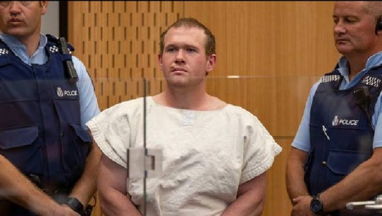 I akuzuari për sulmin me armë të dy xhamive në Zelandën e Re pretendon se nuk është fajtor