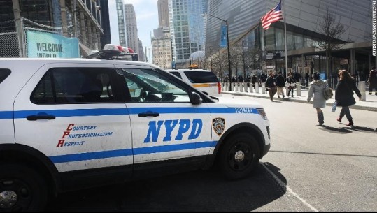 New York, 3 oficerë policie vetëvriten në më pak se 10 ditë