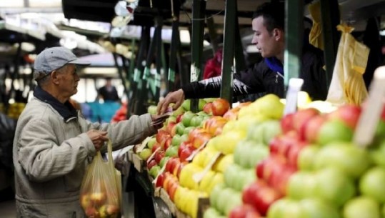 Ushqime, pije dhe duhan/ INSTAT: Tregtia me pakicë shënon rritje