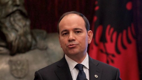 Nishani: Opozita po paralajmëron shqiptarët, se Rama do rikthejë vizat dhe Evropa izolimin