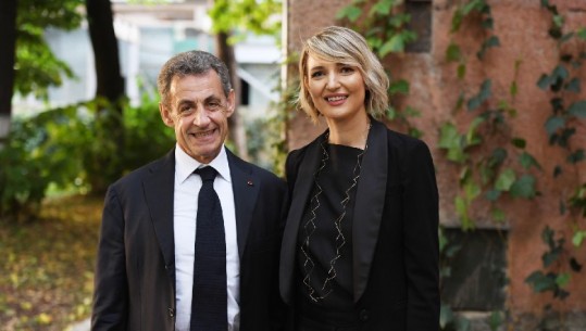 Sarkozy viziton 'Shtëpinë me gjethe': Është çmenduri!