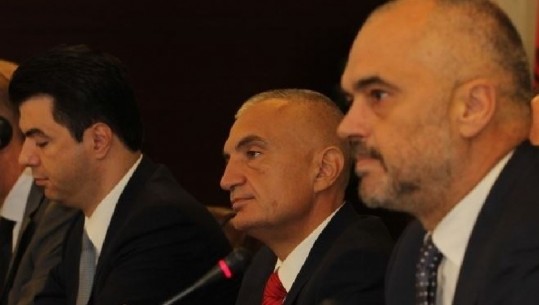Per 22.5% e shqiptarëve sjellja e ditëve të fundit të politikanëve ia ka ndryshuar opinionin 