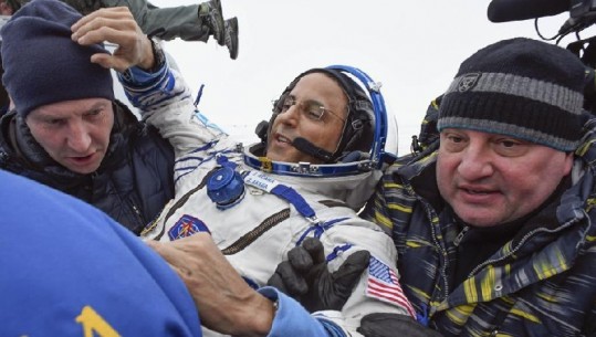 Mision i përmbushur, astronautët e 'Soyouz' kthehen në tokë