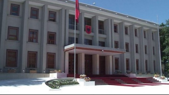 Meta pret në takim shefen e KiE në Tiranë 