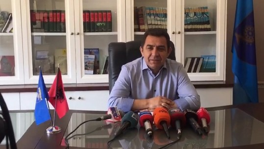 'Të lirohen të arrestuarit'/ Kryebashkiaku i Pogradecit zbulon shkeljen: I kemi vënë kyçin shkollës! S'e dimë kush e hapi