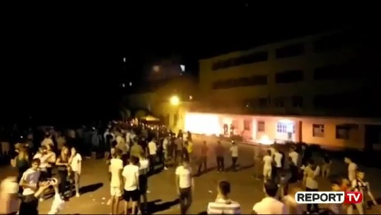 DEL VIDEO/ Momenti kur sulmohet me bomba molotov KZAZ në Dibër, si u rrezikua policia 
