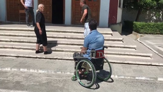 Elbasan/ Personat me aftësi të kufizuar hasin vështirësi për të votuar (VIDEO)