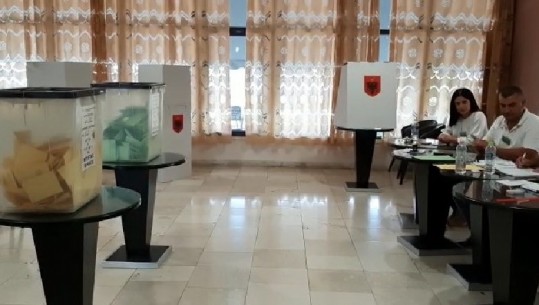 Mbyllet pa probleme procesi i votimit në Sarandë