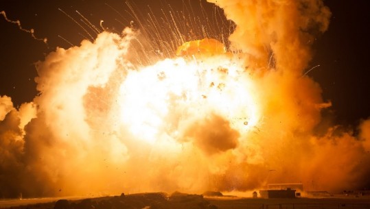 Raketa 'humbet' rrugën, rrëzohet në veri të kryeqytetit qipriot 