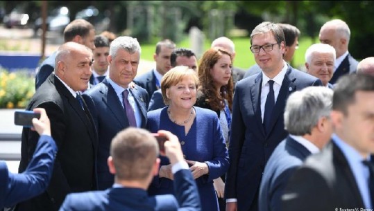 Ballkani Perëndimor në BE? Merkel: Fqinjët tanë europianë, por rruga ka ende pengesa
